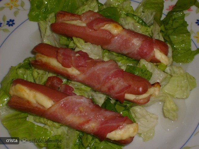 Imagine Reteta culinara Cremvusti Umpluti | 2review.ro