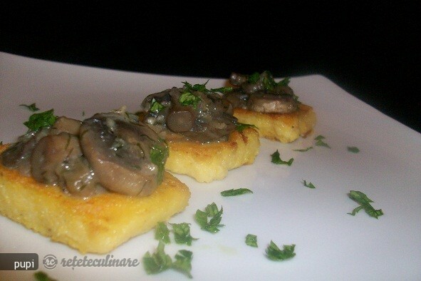 Imagine Reteta culinara Polenta Picanta cu Ciuperci Sau Aperitiv Fancy | 2review.ro