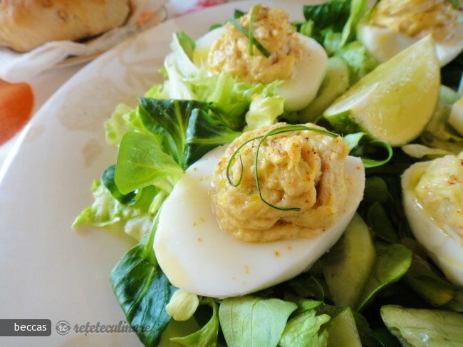 Imagine Reteta culinara Oua Umplute cu Ton si Mascarpone | 2review.ro