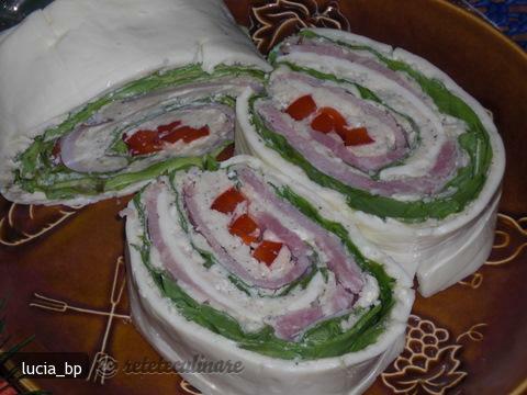 Imagine Reteta culinara Rulada Hochland | 2review.ro