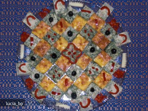 Imagine Reteta culinara Figuri Din Omleta cu Branzeturi | 2review.ro