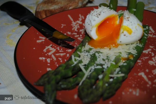 Imagine Reteta culinara Mic Dejun- Sparanghel si Ou Moale | 2review.ro