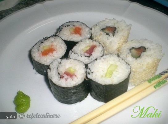 Imagine Reteta culinara Maki si Californian Rolls | 2review.ro