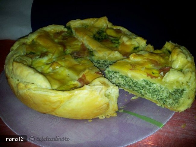 Imagine Reteta culinara Tarta cu Spanac si Branza | 2review.ro