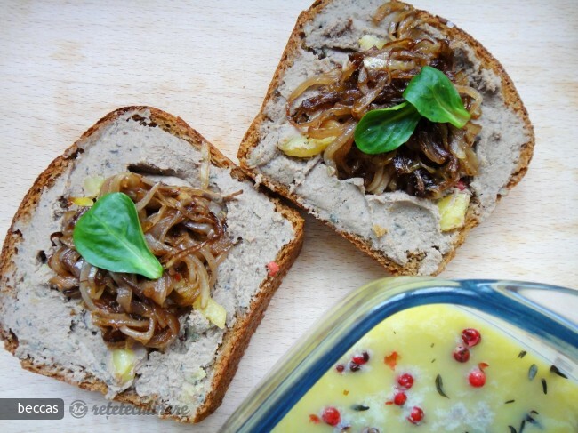 Imagine Reteta culinara Pate din Ficat de Pui si Mere | 2review.ro