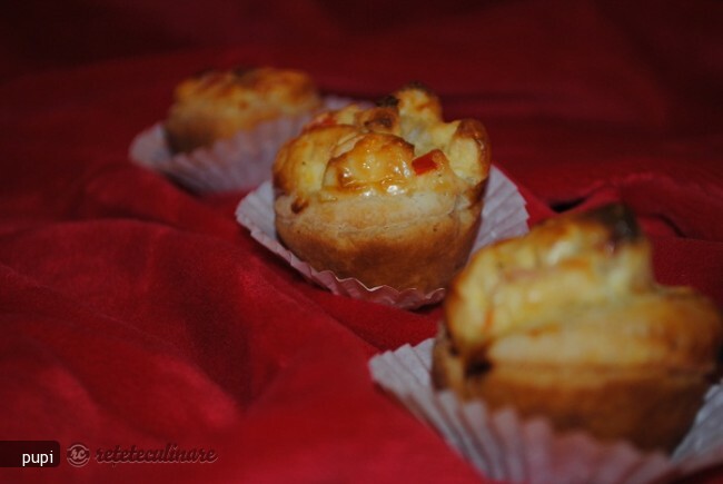 Imagine Reteta culinara Mini Tarte cu Branza si Prosciutto | 2review.ro