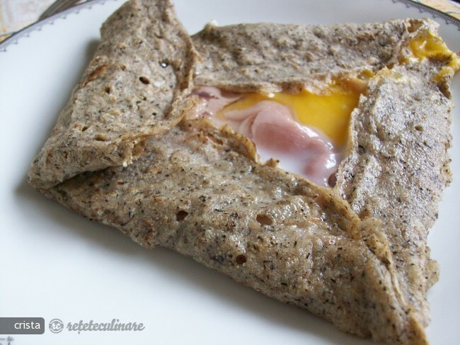 Imagine Reteta culinara Galette Bretonne Complete (Ou, Sunca si Emmenthal) | 2review.ro