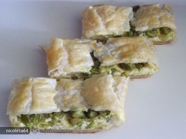 Imagine Reteta culinara Strudel cu Ricotta si Sparanghel | 2review.ro
