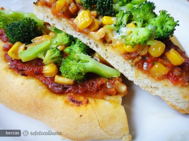 Imagine Reteta culinara Pizza cu Porumb si Broccoli | 2review.ro