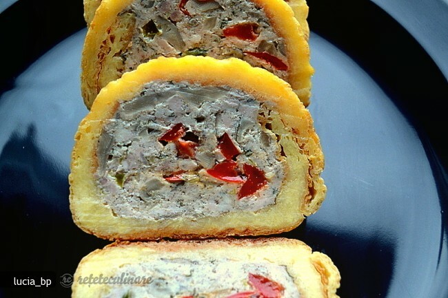 Imagine Reteta culinara Rulada in Crusta de Cascaval | 2review.ro