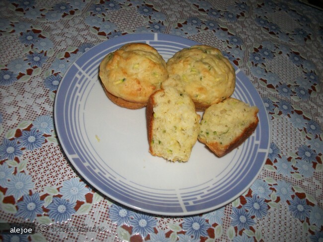 Imagine Reteta culinara Muffins cu Dovlecei | 2review.ro