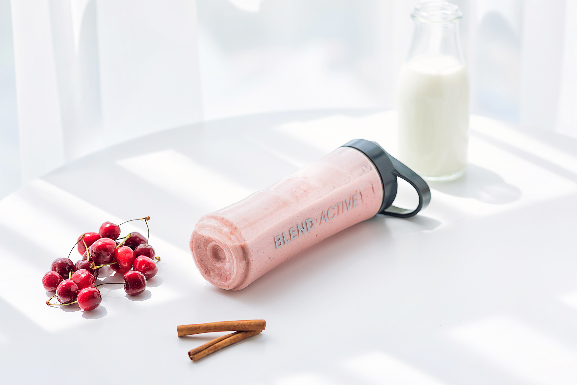 Imagine Reteta culinara Milkshake cu Cirese | 2review.ro