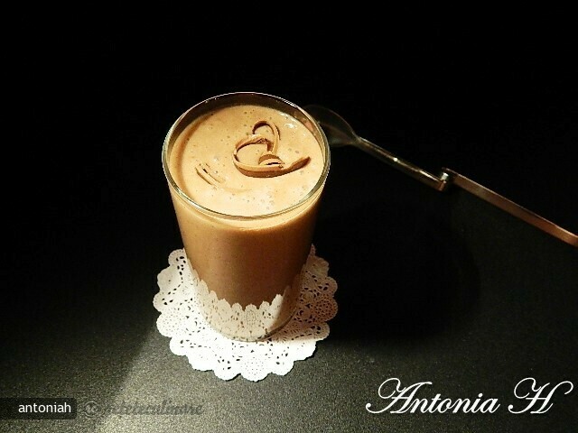 Imagine Reteta culinara Frappe de Ciocolata si Banane | 2review.ro