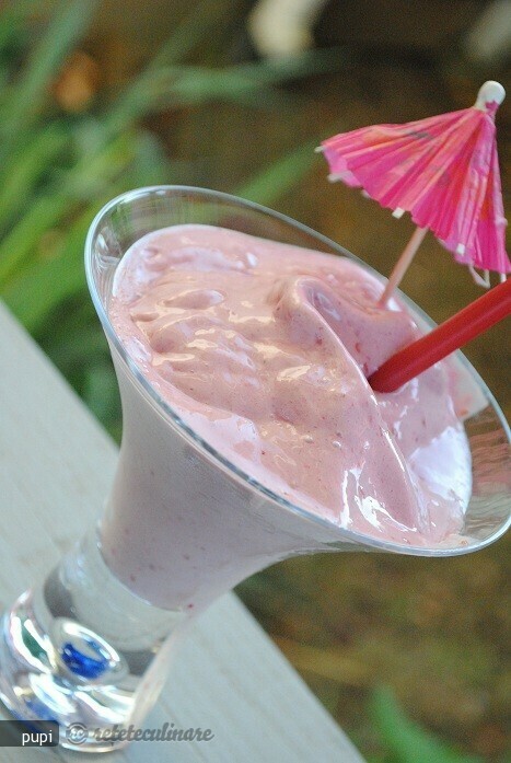 Imagine Reteta culinara Milkshake de Zmeura | 2review.ro