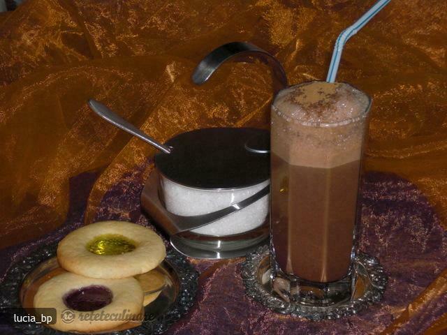 Imagine Reteta culinara Nescafe Frappe Mocha | 2review.ro