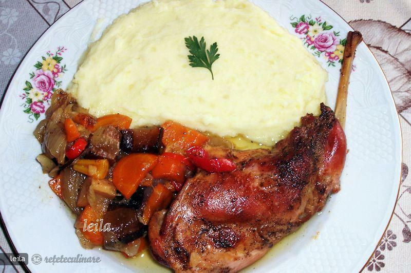 Imagine Reteta culinara Iepure pe Pat de Legume | 2review.ro