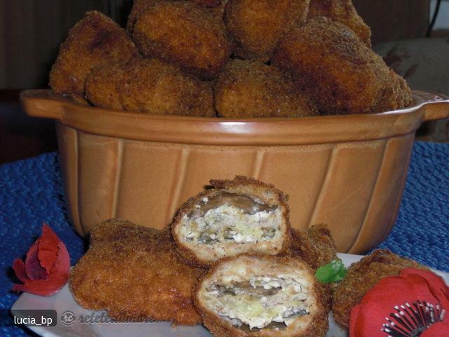 Imagine Reteta culinara Chiftelute Din Carne Tocata in Foi de Napolitane | 2review.ro