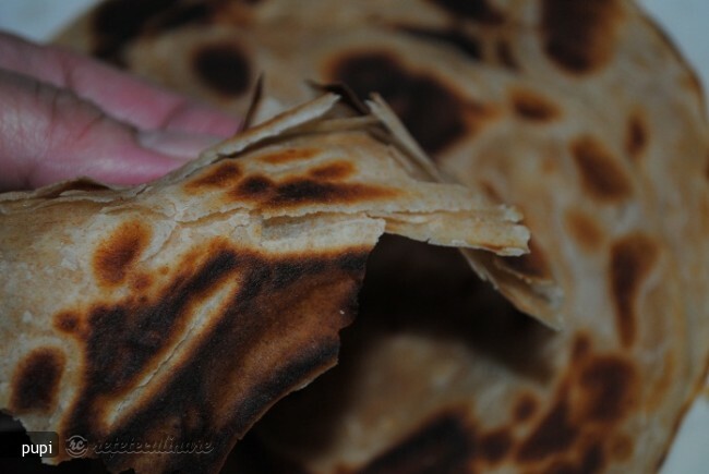 Imagine Reteta culinara Lachha Paratha (Paine in Straturi) | 2review.ro