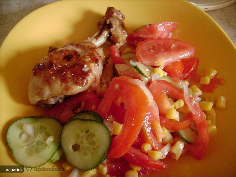 Imagine Reteta culinara Pulpe de Pui cu Salata de Vara | 2review.ro