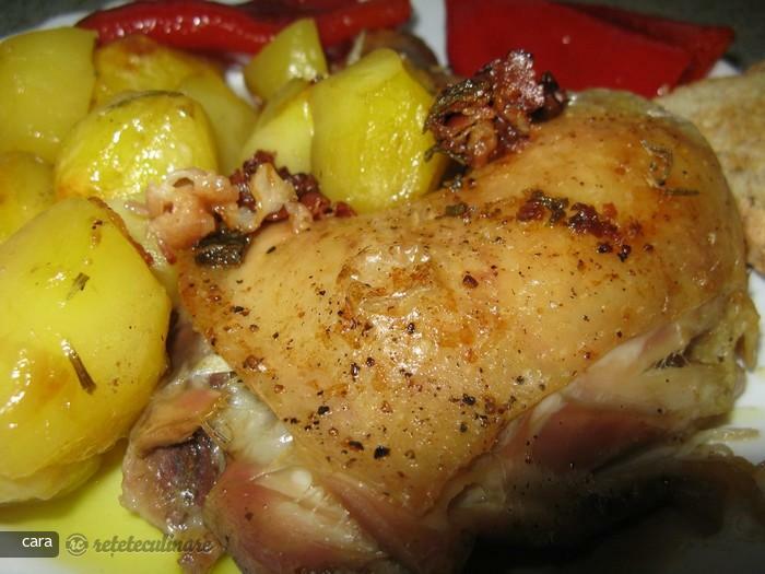 Imagine Reteta culinara Friptura de Cartofi cu Pui si Rosmarin la Cuptor | 2review.ro