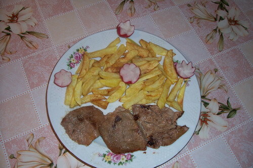 Imagine Reteta culinara Ficat fragezit in lapte cu usturoi | 2review.ro