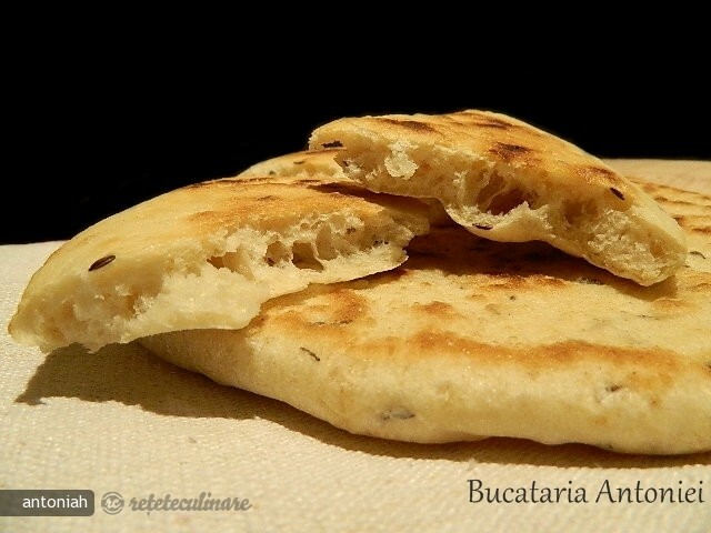Imagine Reteta culinara Naan | 2review.ro