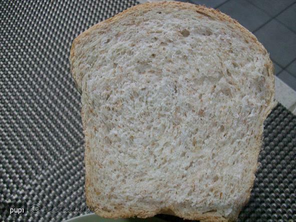 Imagine Reteta culinara Paine Alba cu Tarate de Grau | 2review.ro