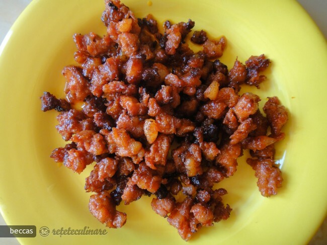 Imagine Reteta culinara Mini Covrigi Umpluti cu Chorizo si Mozzarella de Bivolita | 2review.ro