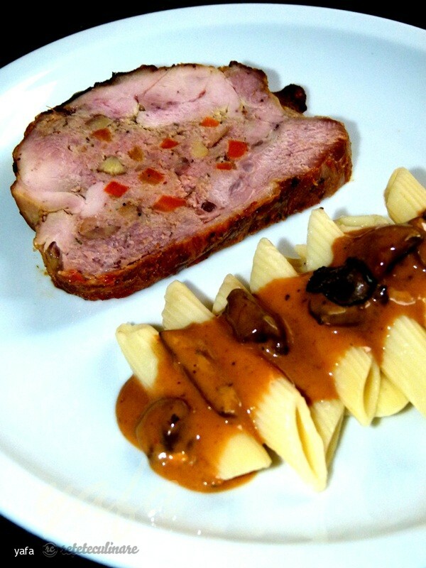 Imagine Reteta culinara Curcan Umplut | 2review.ro