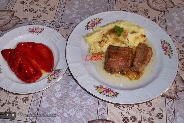 Imagine Reteta culinara Costite Porc Cu Miere Si Tuica | 2review.ro