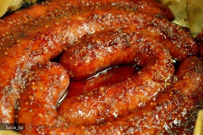 Imagine Reteta culinara Carnati Proaspeti Pregatiti la Cuptor - Nigella Lawson | 2review.ro