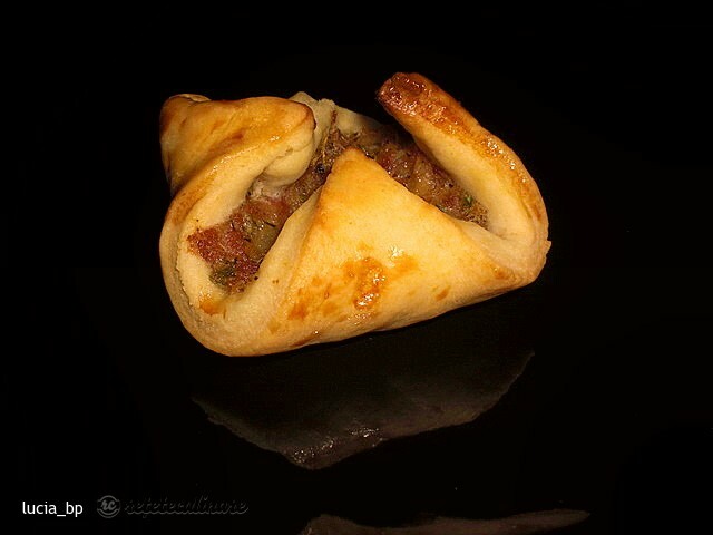 Imagine Reteta culinara Pernite cu Carne | 2review.ro