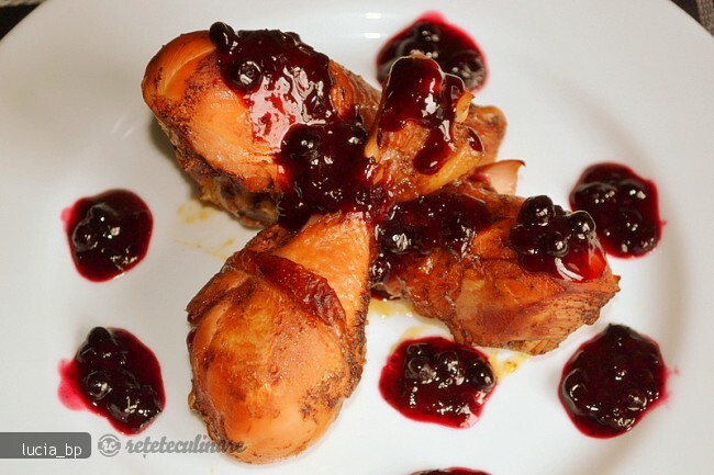 Imagine Reteta culinara Ciocanele de Pui cu Sos de Afine | 2review.ro