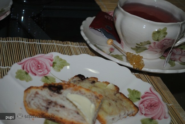 Imagine Reteta culinara Paine cu Visine si Ciocolata | 2review.ro