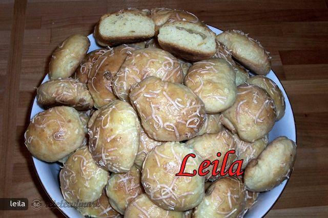 Imagine Reteta culinara Pogacele Cu Branza Si Cascaval | 2review.ro