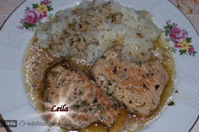 Imagine Reteta culinara Piept de Curcan cu Verdeturi | 2review.ro