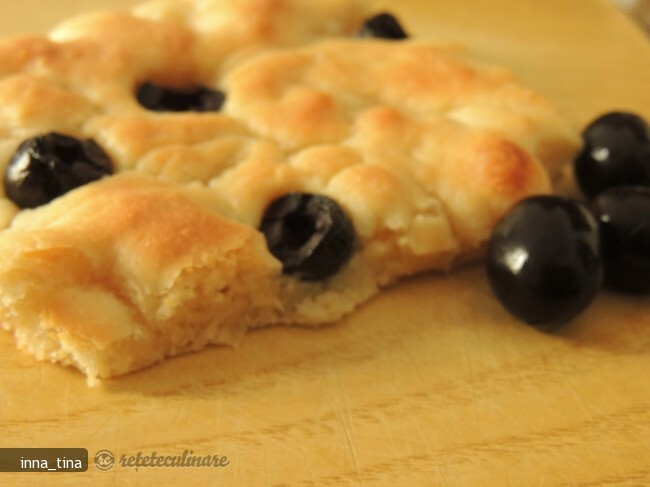 Imagine Reteta culinara Focaccia cu Masline | 2review.ro