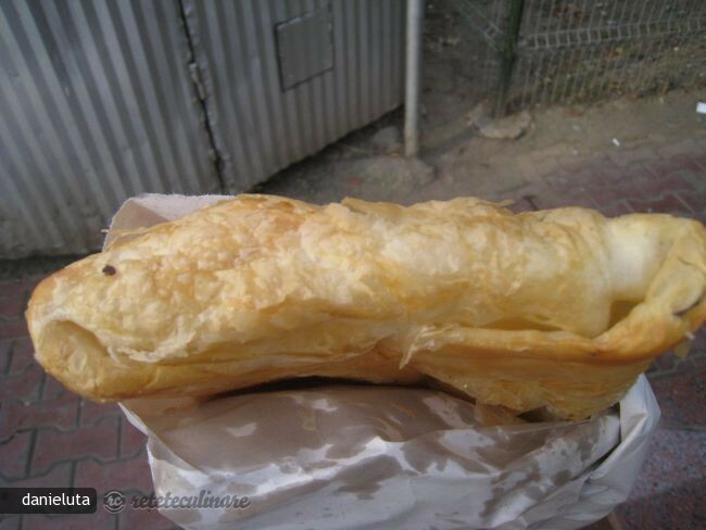 Imagine Reteta culinara Gibanica - (burek) | 2review.ro