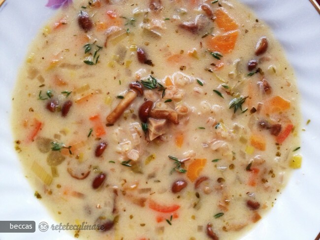 Imagine Reteta culinara Supa cu Arpacas si Ciuperci | 2review.ro