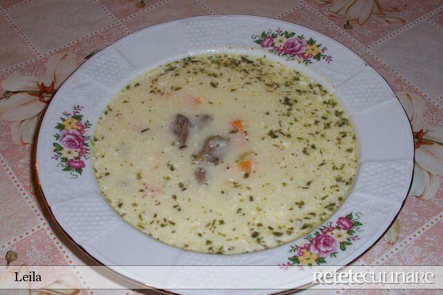 Imagine Reteta culinara Ciorba de maruntaie de pui cu tarhon | 2review.ro