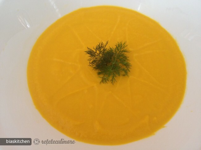 Imagine Reteta culinara Supa Crema de Dovleac in Varianta Raw Vegana | 2review.ro