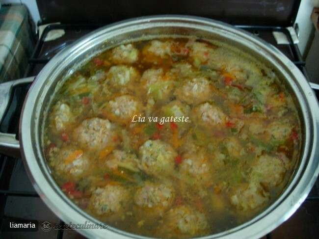 Imagine Reteta culinara Ciorba de Perisoare | 2review.ro