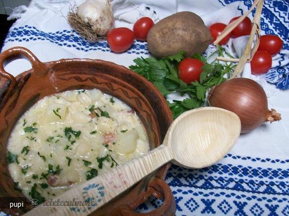 Imagine Reteta culinara Pesto Potato Soup (Supa de Cartofi cu Busuioc) | 2review.ro