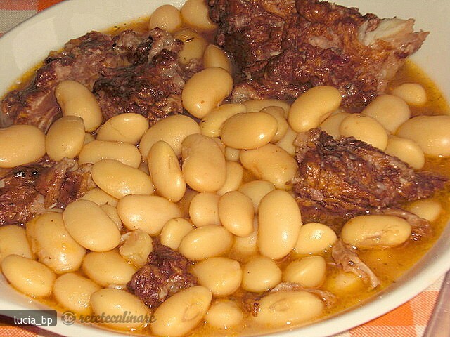 Imagine Reteta culinara Supa de Fasole Uscata cu Costita Afumata | 2review.ro