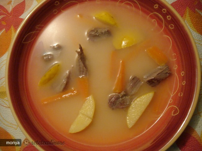 Imagine Reteta culinara Supa de Curcan si Gutui | 2review.ro