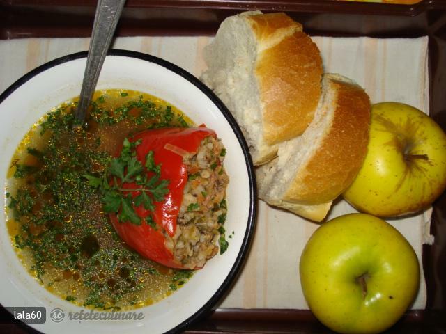 Imagine Reteta culinara Ciorba de Ardei Umpluti | 2review.ro