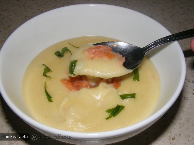 Imagine Reteta culinara Supa Crema de Somon Afumat | 2review.ro