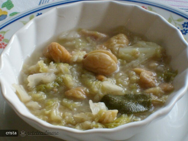 Imagine Reteta culinara Supa de Varza si Castane | 2review.ro