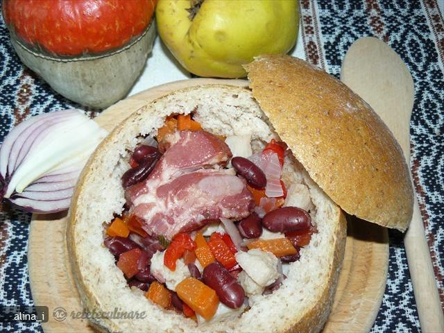 Imagine Reteta culinara Ciorba de Fasole Uscata cu Gutui | 2review.ro