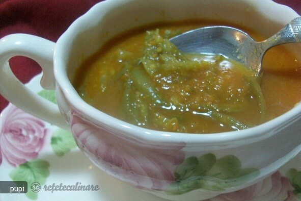 Imagine Reteta culinara Supa de Rosii cu Fenicul, Zarzavaturi si Fasole Verde | 2review.ro